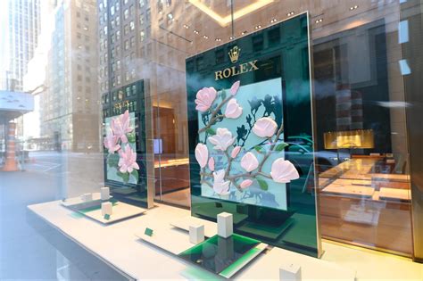 rolex looted|Conflicting reports of looting at Soho Rolex store .